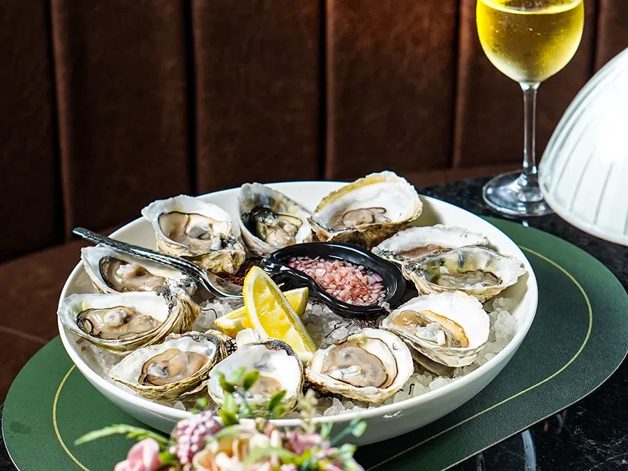 Food-and-Wine-Oysters-Plate-Blossom-Steakhouse-media