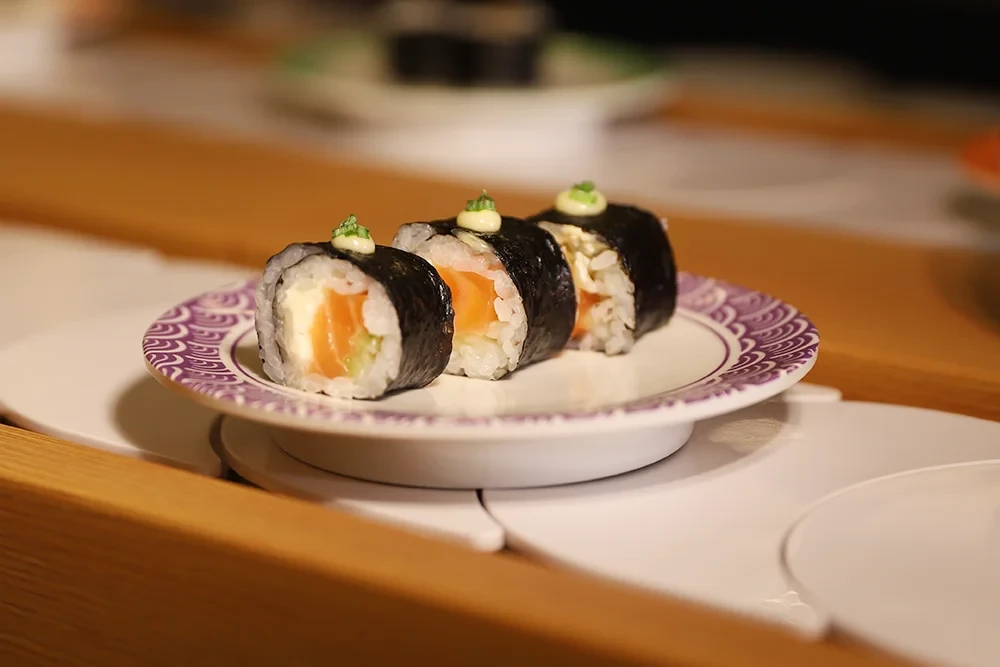 enzo-sushi-train-food2
