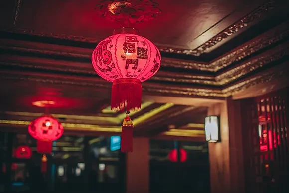 golden-monkey-ubud-interior