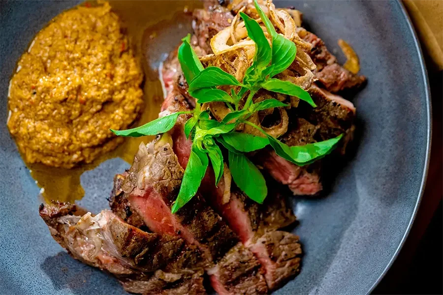 temple-food-ribeye-rendang-900