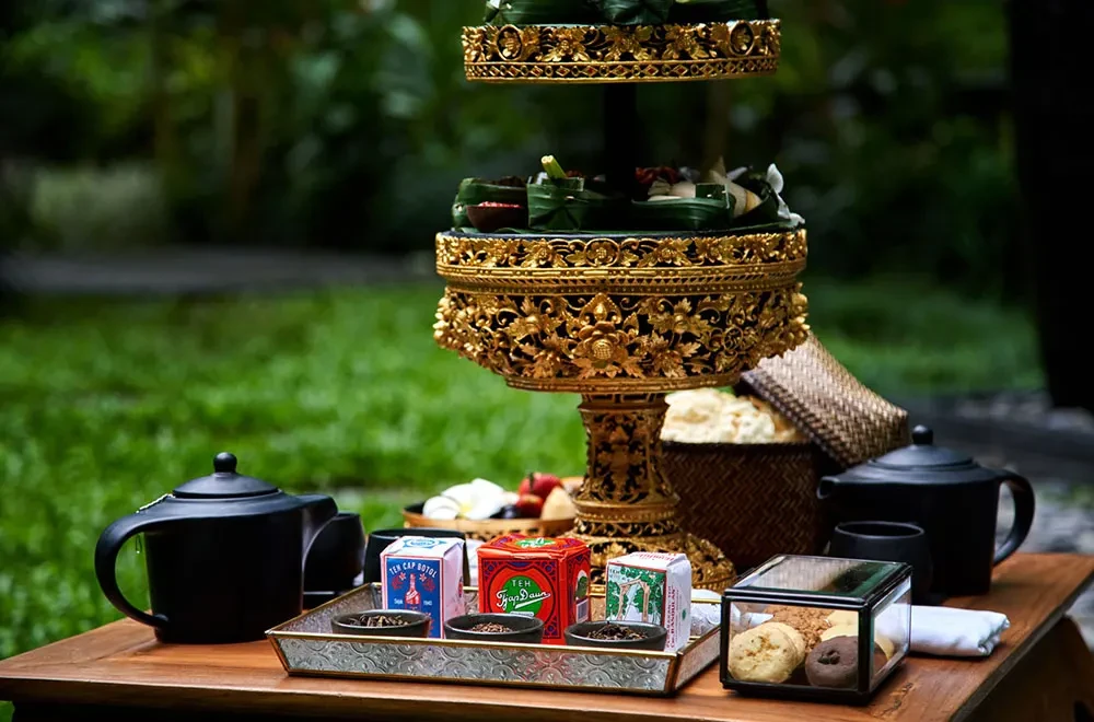 the-kelusa-samsara-ubud-traditional-balinese-hight-tea